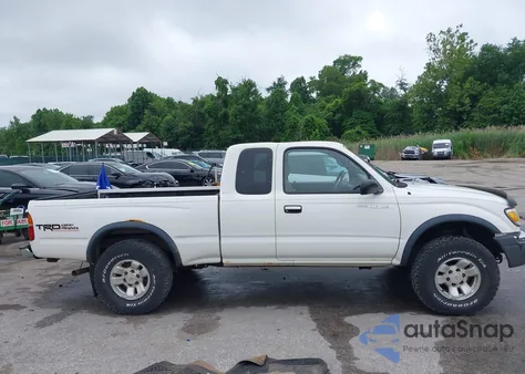 1999 Toyota Tacoma z USA, uszkodzony, nr VIN 4TAWN72N2XZ503270